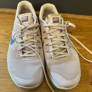 Nike Women’s Metcon 4